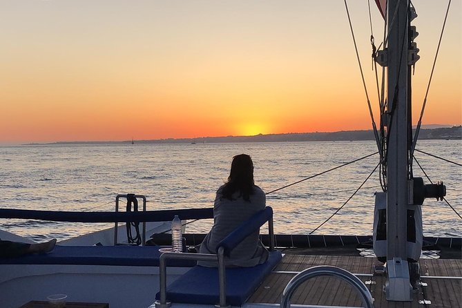 Lisbon Sunset Catamaran Cruise On The Tagus River Cruise Details And Amenities