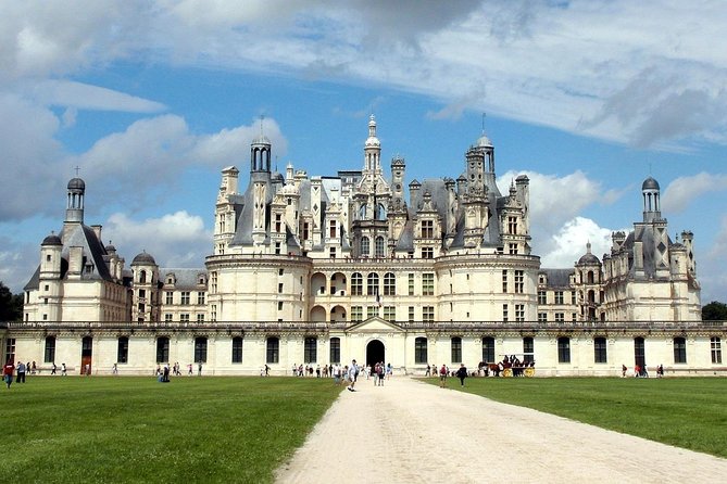 Loire Valley Castles Vip Private Tour: Chambord, Chenonceaux, Amboise Tour Details