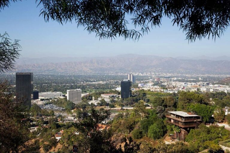 Los Angeles: The Best Of Celebrity Homes With Pro Guide Tour Overview And Experience