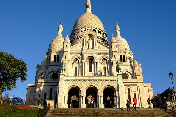 Lost Lovers Of Montmartre Experience In Paris Explore Montmartres Romantic Gems