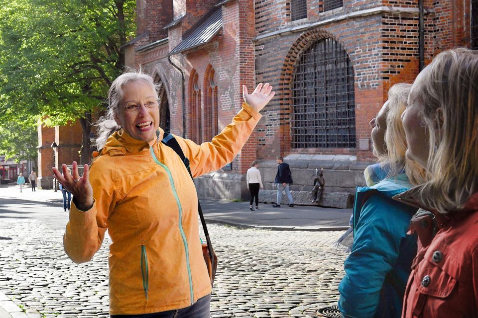 Lübeck: Entertaining Guided Tour to Old Town Highlights - Tour Overview