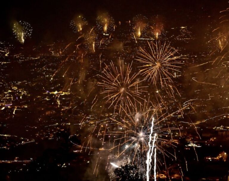 Madeira: New Years Eve Fireworks Catamaran Cruise