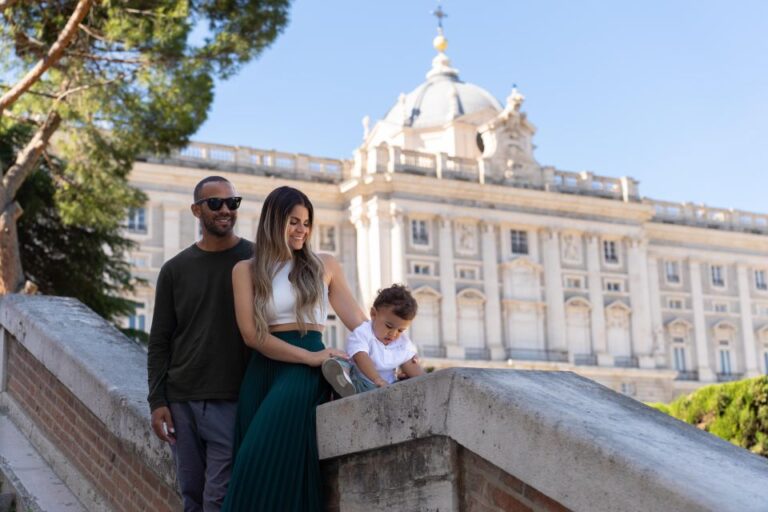 Madrid: Romantic Photoshoot For Couples Madrids Iconic Landmarks