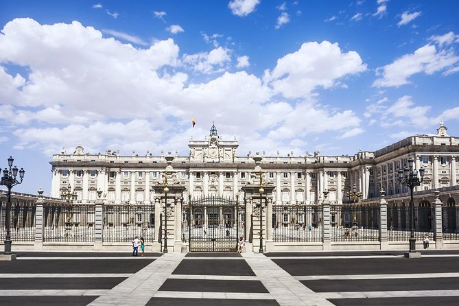 Madrid Sightseeing Tour With Royal Palace Skip The Line Visiting The Royal Palace