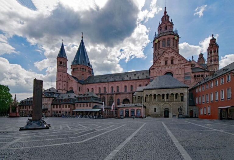 Mainz: Private Walking Tour With Professional Guide Tour Overview