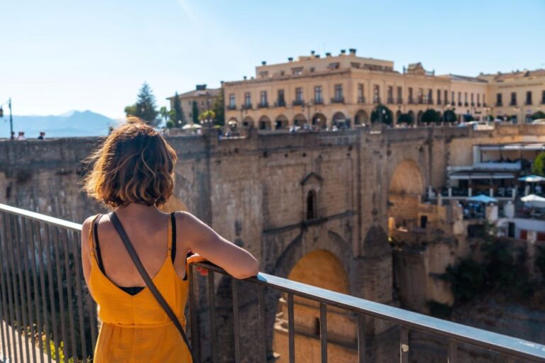 Malaga: Private Architecture Tour With A Local Expert Tour Overview