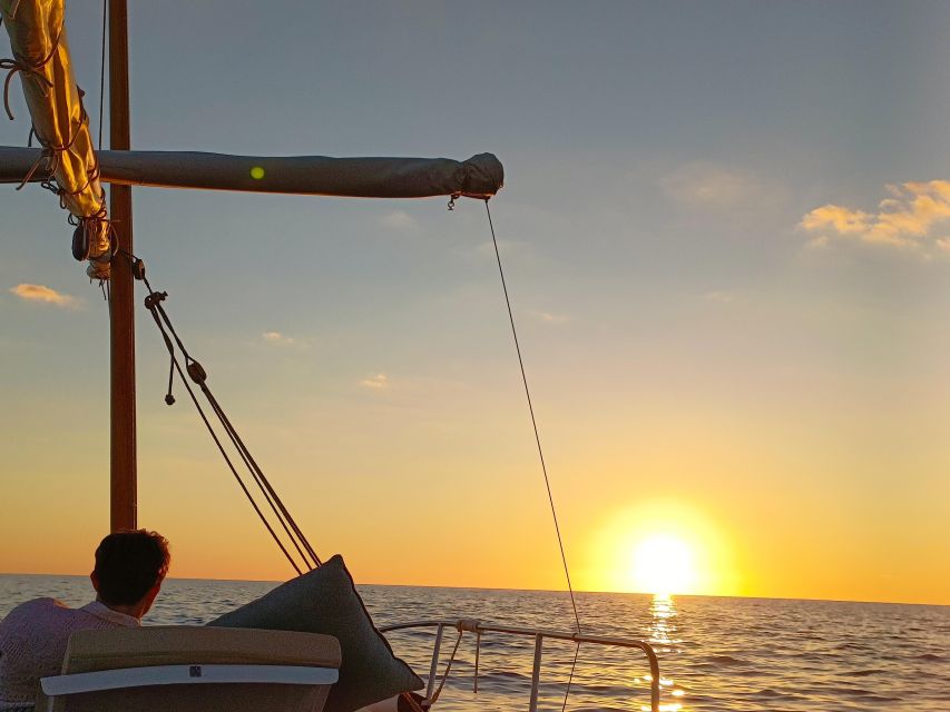 Mallorca: Sunset Eco Charter Experience - Eco-friendly Llaut Cruise