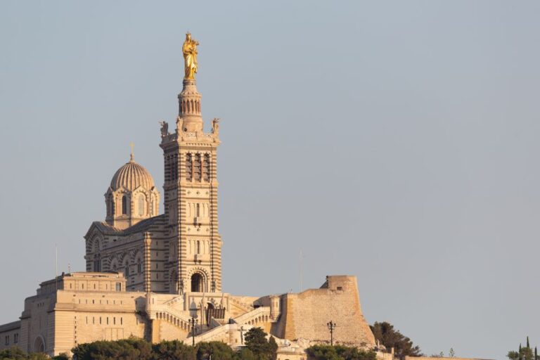 Marseille: First Discovery Walk And Reading Walking Tour Exploring Marseilles Architectural Gems