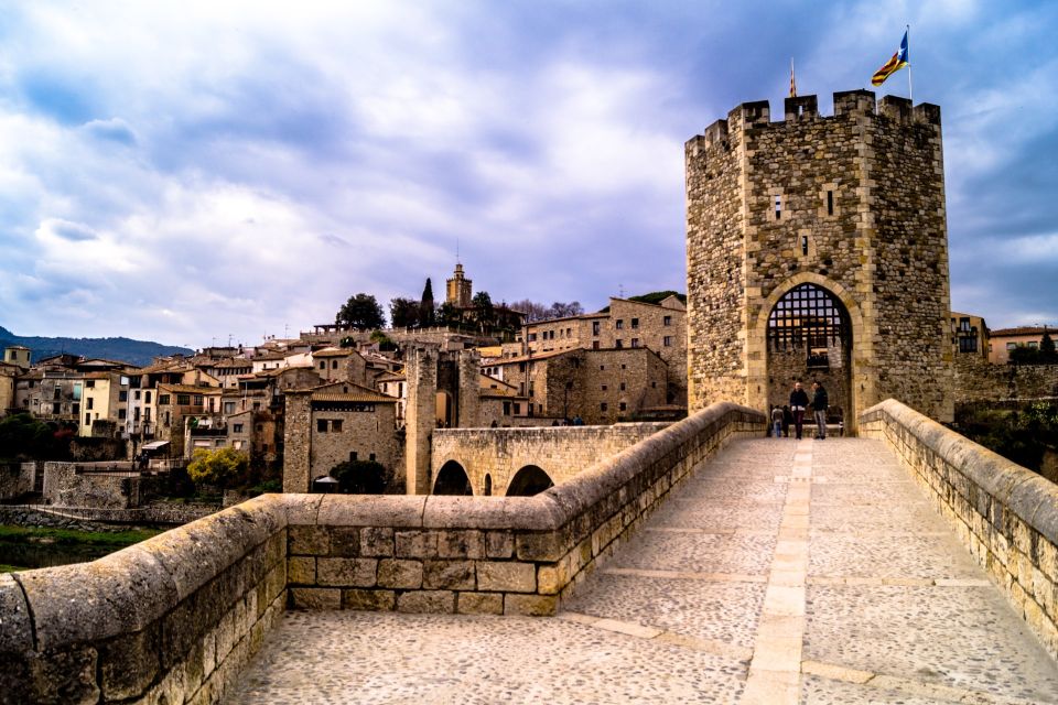 Medieval Towns of Catalonia Full-Day Car Trip From Barcelona - Girona Cathedral and Game of Thrones