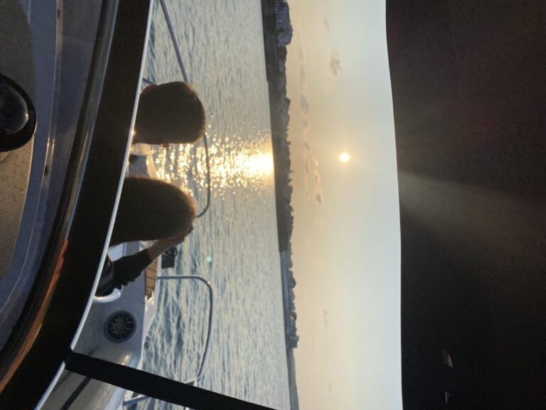 Menorca: Romantic Sunset in Private Boat for Port of Mahon