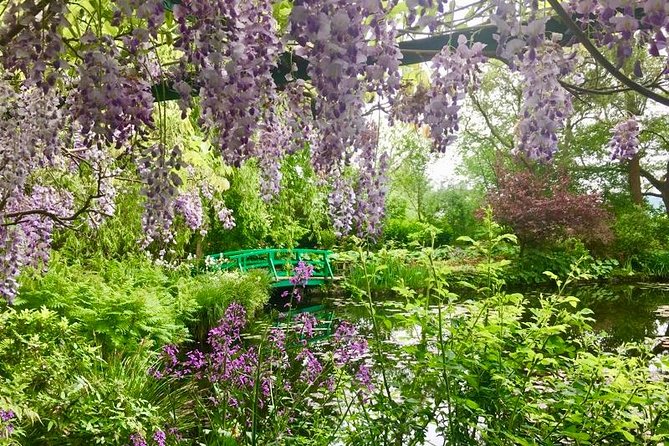 Monets Gardens & House With Art Historian: Private Giverny Tour From Paris