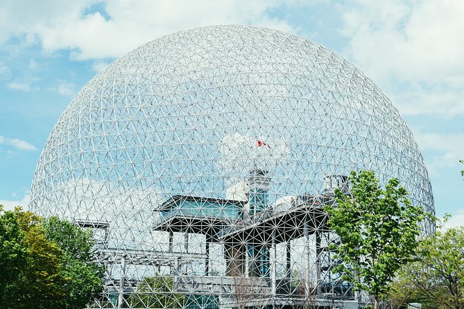 Must See Montreal Walking Tour With A Local Host - Tour Overview