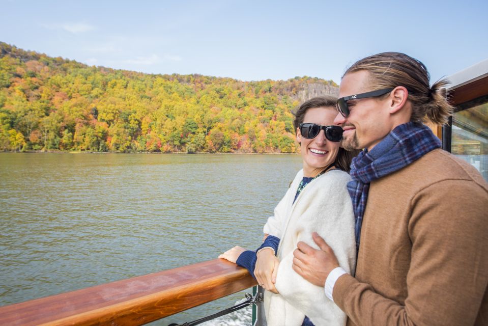 New York City: Afternoon Fall Foliage Lunch Cruise - Overview of the Cruise