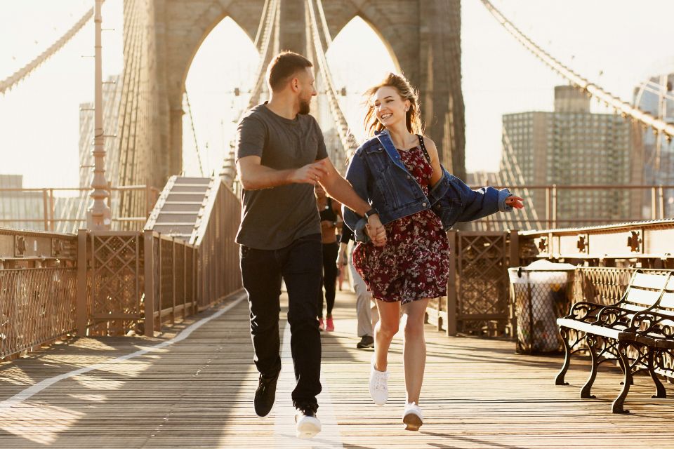 New York: Professional Photoshoot at Brooklyn Bridge - Explore the Brooklyn Bridge