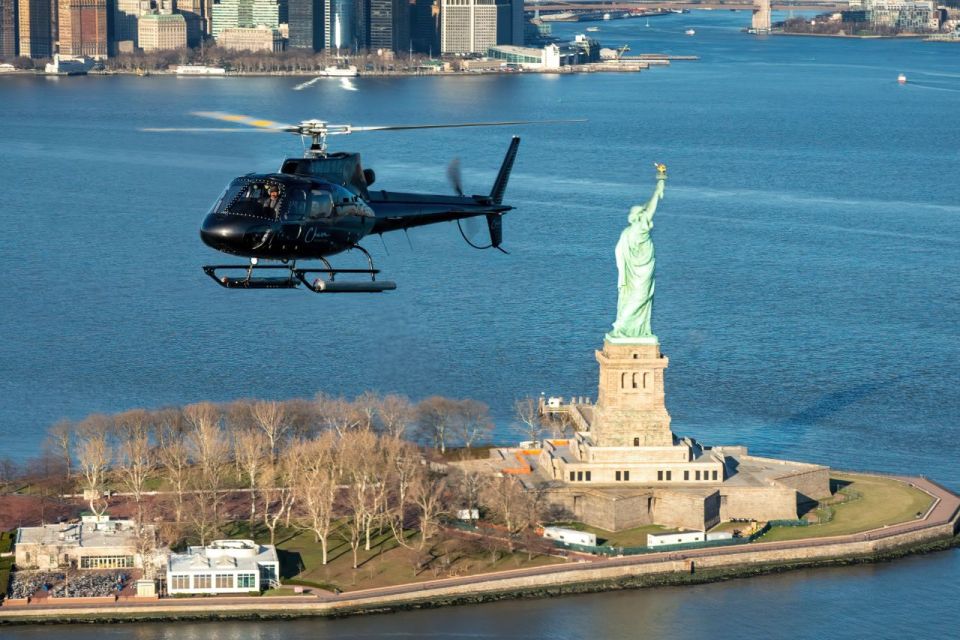 NYC: Big Apple Helicopter Tour - Aerial Sightseeing Over Manhattan