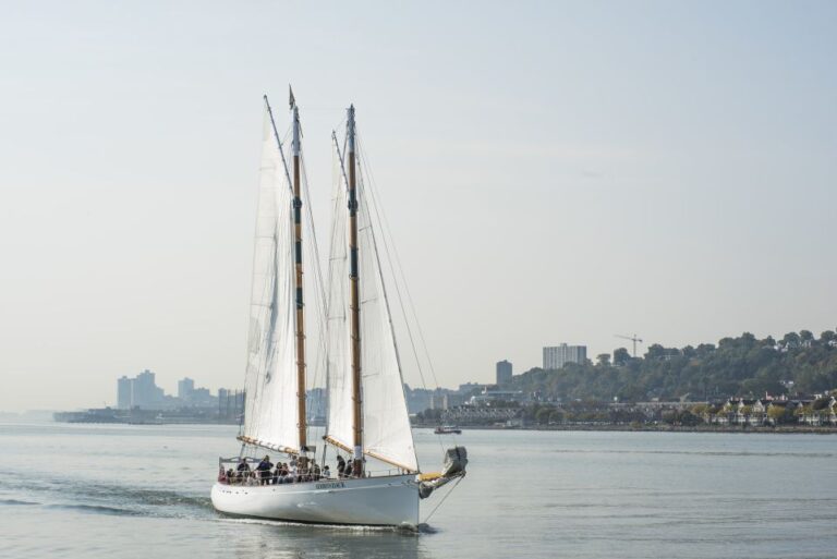 Nyc: Hudson River Fall Foliage Sailing Trip Activity Overview