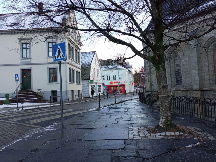 Off the Beaten Track in Bergen: A Self-Guided Audio Tour - Tour Overview