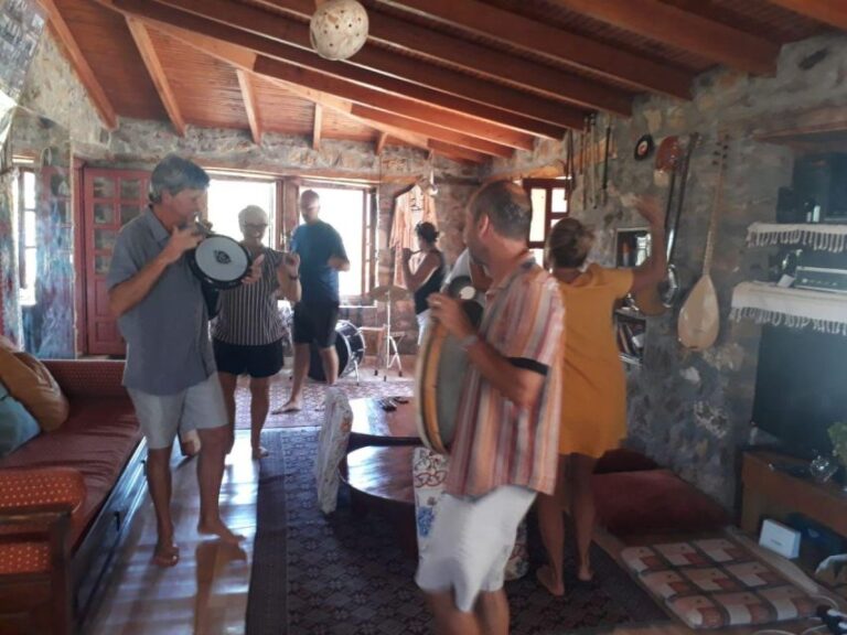 Olive Tasting & Rustic Lunch In Country Home With Live Music Experience Highlights