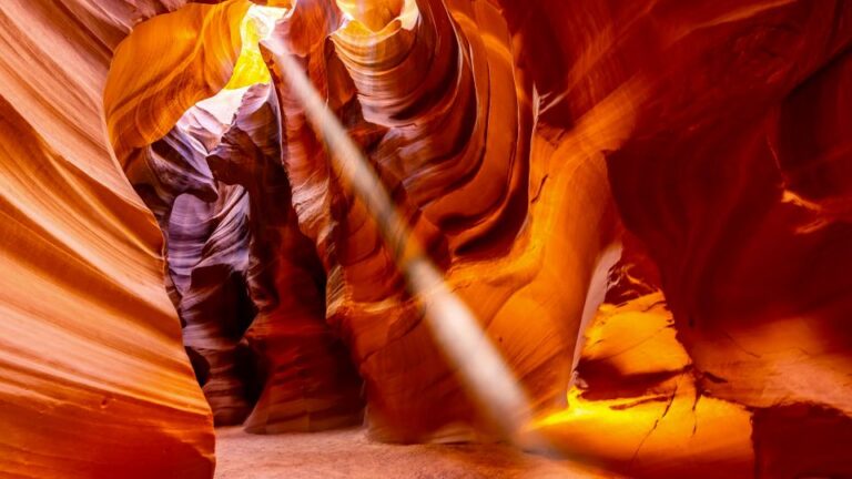 Page: Upper Antelope Canyon Tour With Navajo Guide Overview Of Upper Antelope Canyon