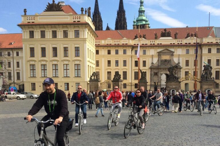 Panoramic Prague – E-Bike Tour