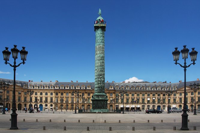 Paris City Tour by Coach With Sightseeing Seine River Cruise - Tour Overview and Highlights