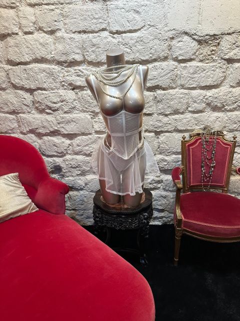 Paris: Lingerie Atelier Girls Party With Champagne Event Details And Inclusions