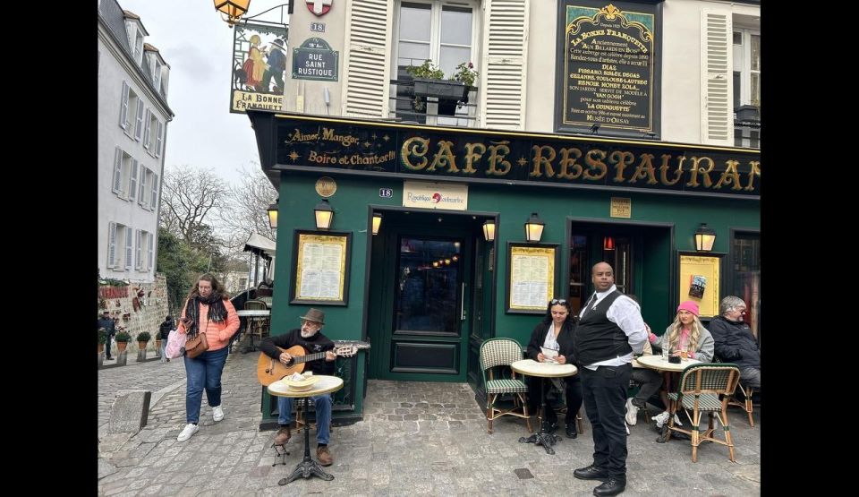 Paris: Montmartre and Sacré-Coeur Private Walking Tour - Overview of the Private Tour