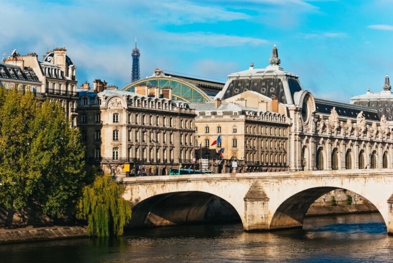 Paris: Romantic Cruise With 3 Course Dinner On Seine River Package Details