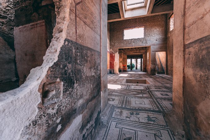 Pompeii and Herculaneum Led by an Archaeologist With Private Transport