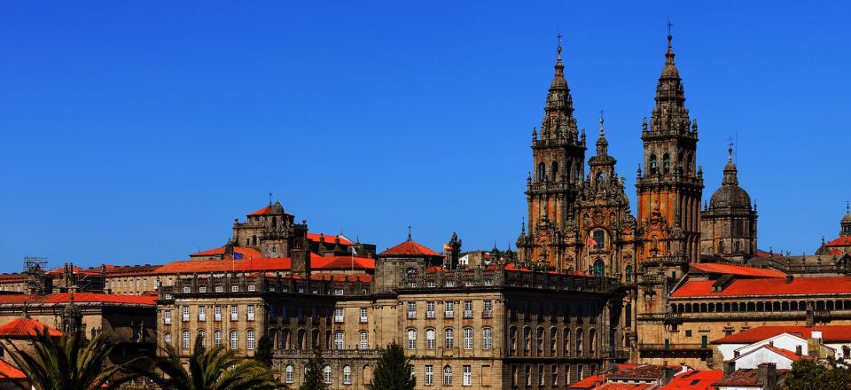 Porto: Day Trip to Santiago De Compostela - Itinerary Overview