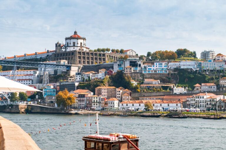 Porto Walking Tour: You Cannot Miss It! (Small-Groups)