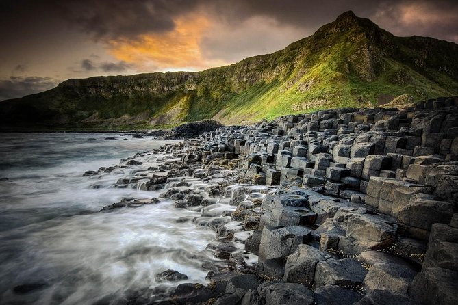 Private Giants Causeway & Coastal Tour From Belfast in Luxury Mercedes