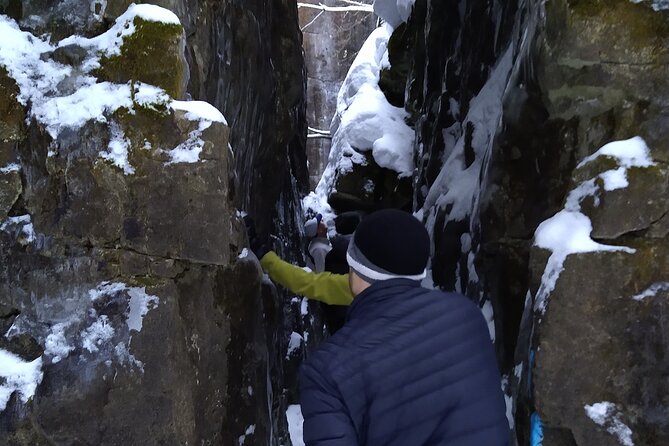 Private Singhampton Caves Snowshoe Tour Collingwood/blue Mtn Tour Overview