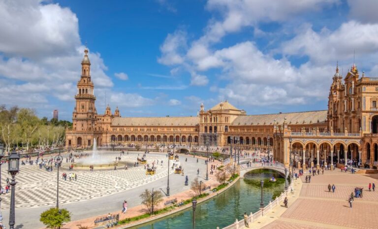 Private Tour of Sevilla With Hotel Pick up and Drop off