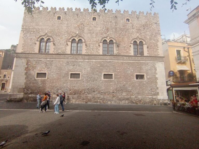 Private Tour Taormina, Castelmola and Isola Bella From Catania