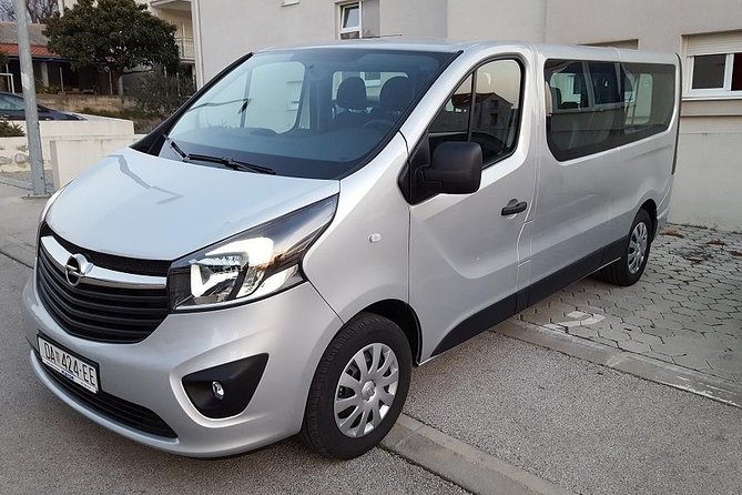 Private Transfer From Split To Sibenik Vehicle Features