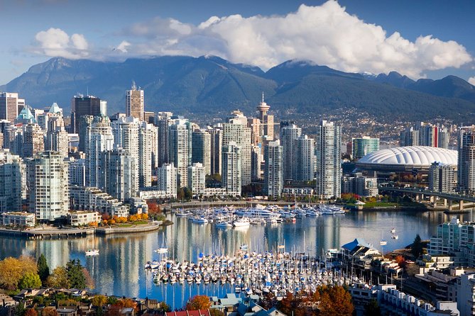Private Transfer From Vancouver to Vancouver Airport YVR in Business Car