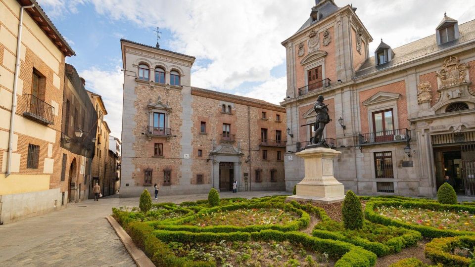 Private Visit to the Royal Palace and Walking Tour of Madrid - Overview of the Experience