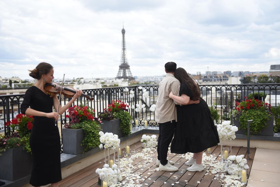 Romantic Proposal on an Eiffel View Palace Terrace - Location and Accessibility