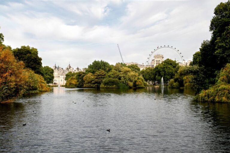 Royal London Half Day Bike Tour Tour Overview