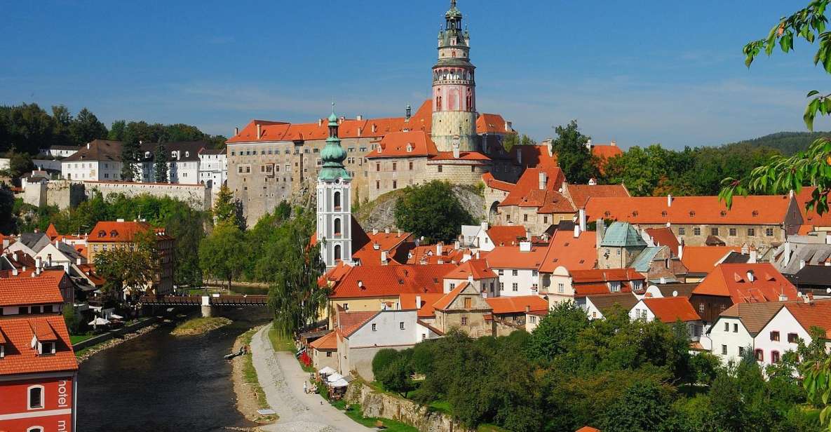 Salzburg: Sightseeing Transfer to Prague via Cesky Krumlov - Salzburg to Prague Transfer Route