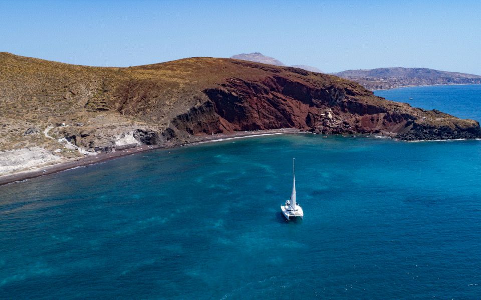 Santorini: Private Day Cruise With a BBQ Meal and Open Bar - Key Points