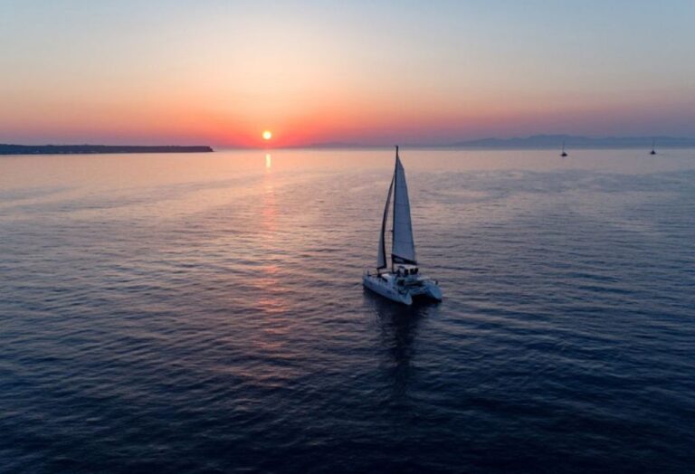 Santorini: Private Sunset Cruise With Dinner and Drinks