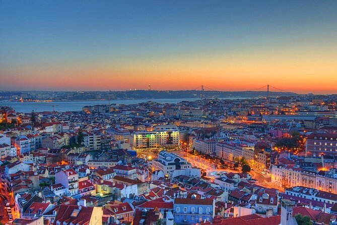 Shared Arrival Transfer: From Lisbon Airport to Hotels