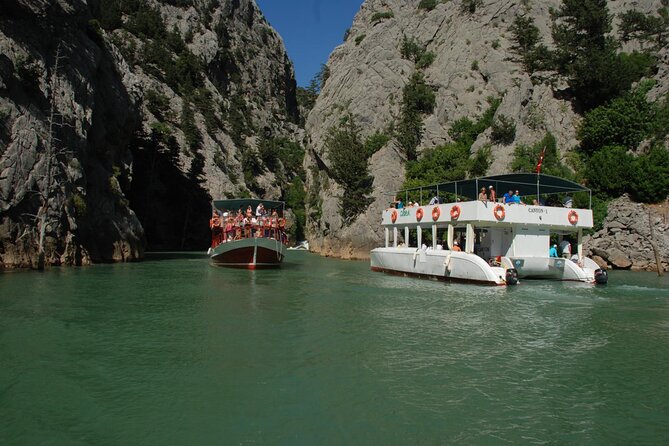 Side Green Canyon Boat Trip With Unlimited Drinks And Lunch