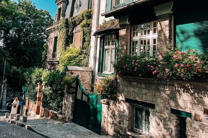 Small Group Walking Tour Of Montmartre Meeting Point And End Point