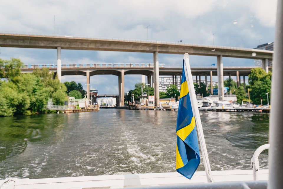 Stockholm: Under the Bridges Boat Tour - Activity Details