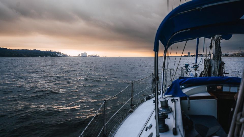 Sunset Sailboat Tejo River Tour 2h - Tour Overview