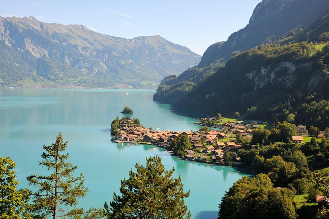 Swiss Villages Grindelwald And Interlaken Day Trip From Zurich Discover The Bernese Oberland