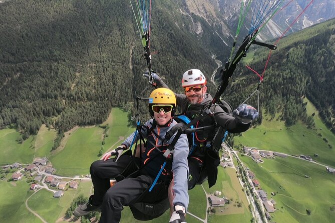 Tandem Paragliding in Neustift - Overview of Tandem Paragliding